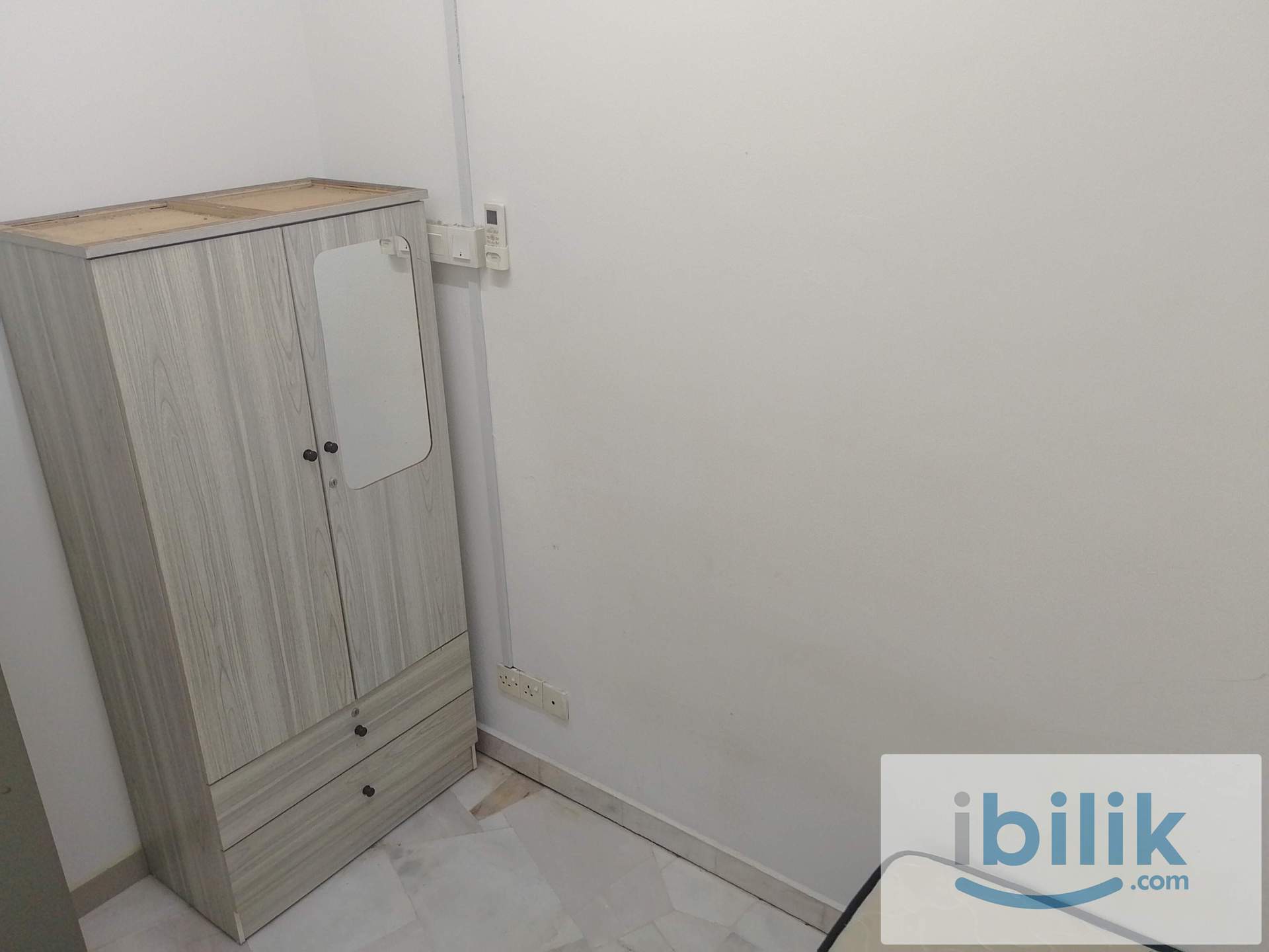 (Pet Friendly House) Co-Living Landed House Single Room at Putra Bahagia c/w Aircond - Image 3