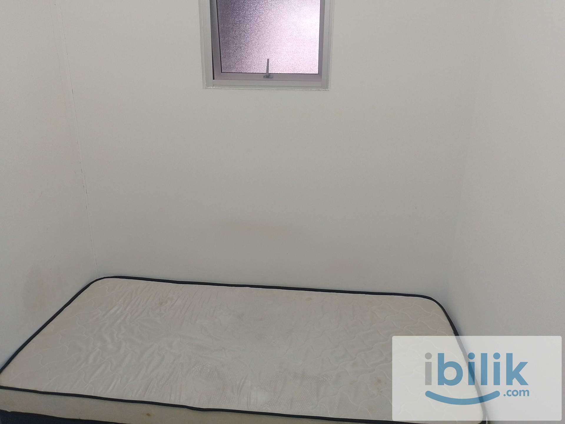 (Pet Friendly House) Co-Living Landed House Single Room at Putra Bahagia c/w Aircond - Image 8