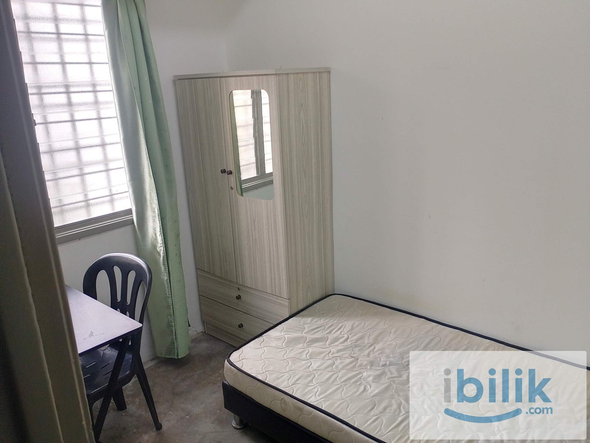 (Pet Friendly House) Co-Living Landed House Single Room at Putra Bahagia c/w Aircond - Image 1