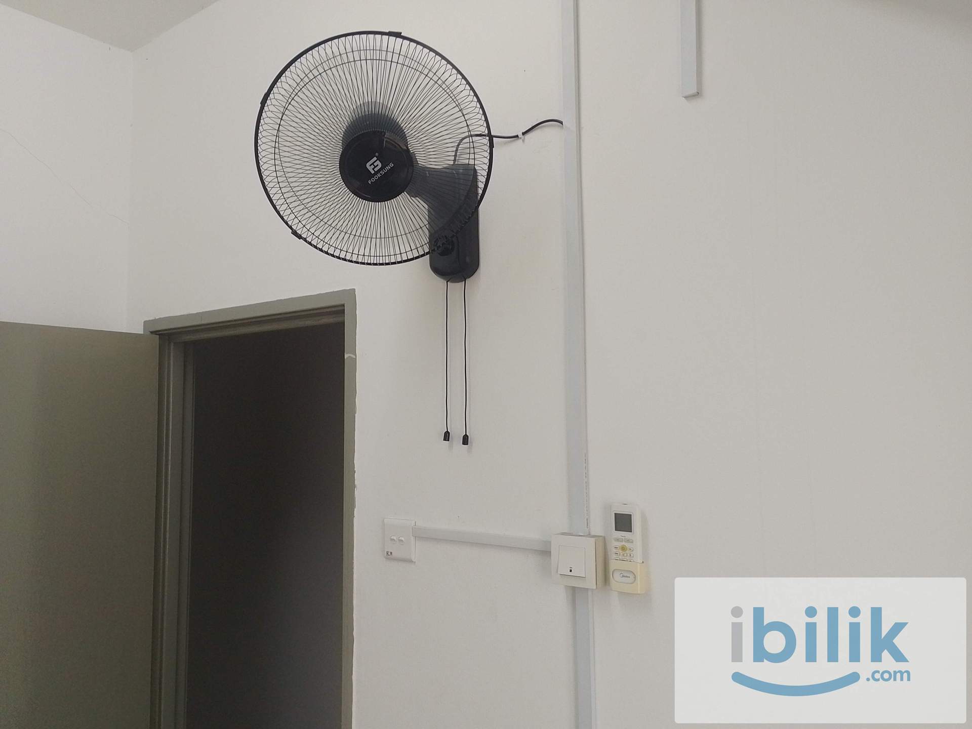 (Pet Friendly House) Co-Living Landed House Single Room at Putra Bahagia c/w Aircond - Image 9