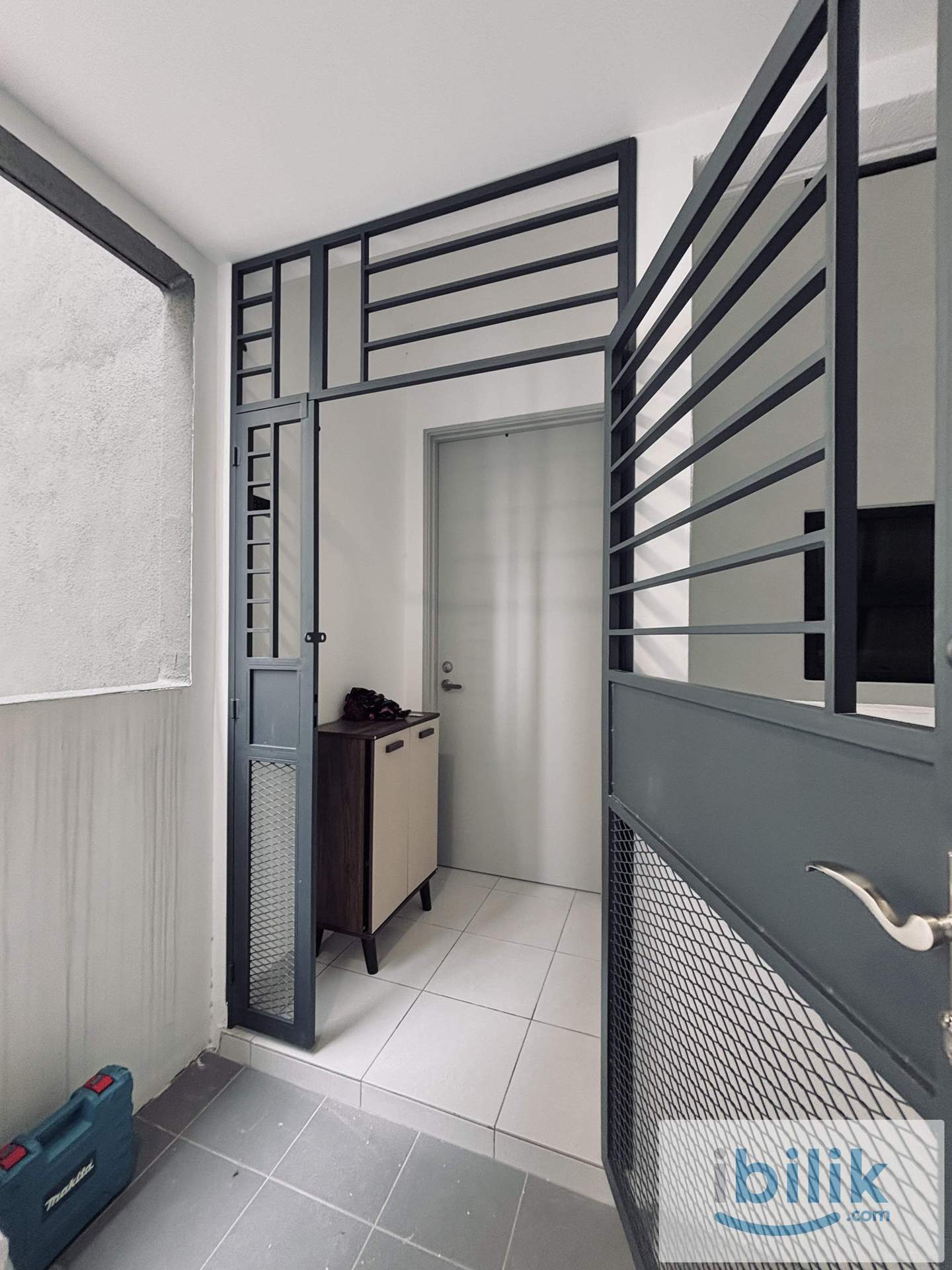Fully Furnished Non Sharing Medium Bedroom - Image 7