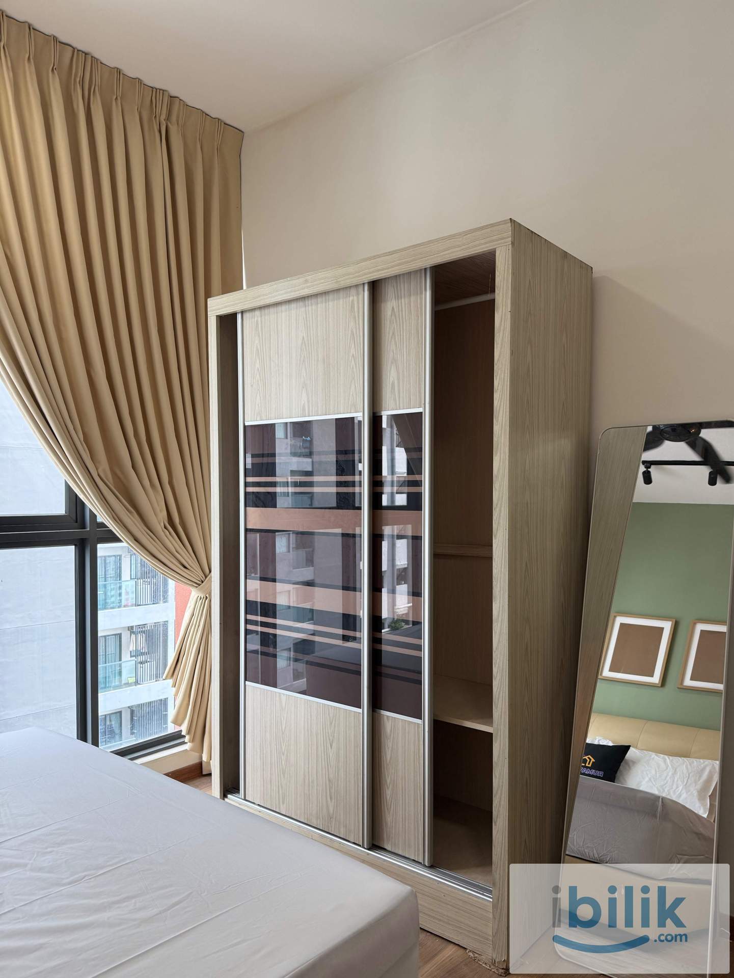 Master Room Amerin Residence Seri Kembangan - Image 8