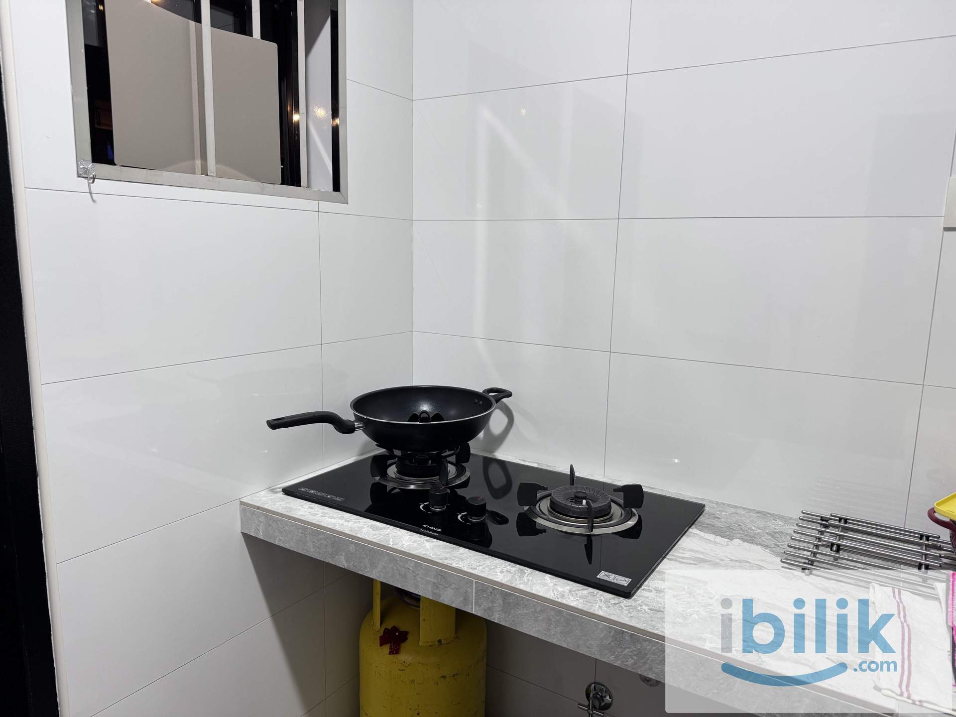 1st Floor Middle Room - Senadi Hill - Image 9