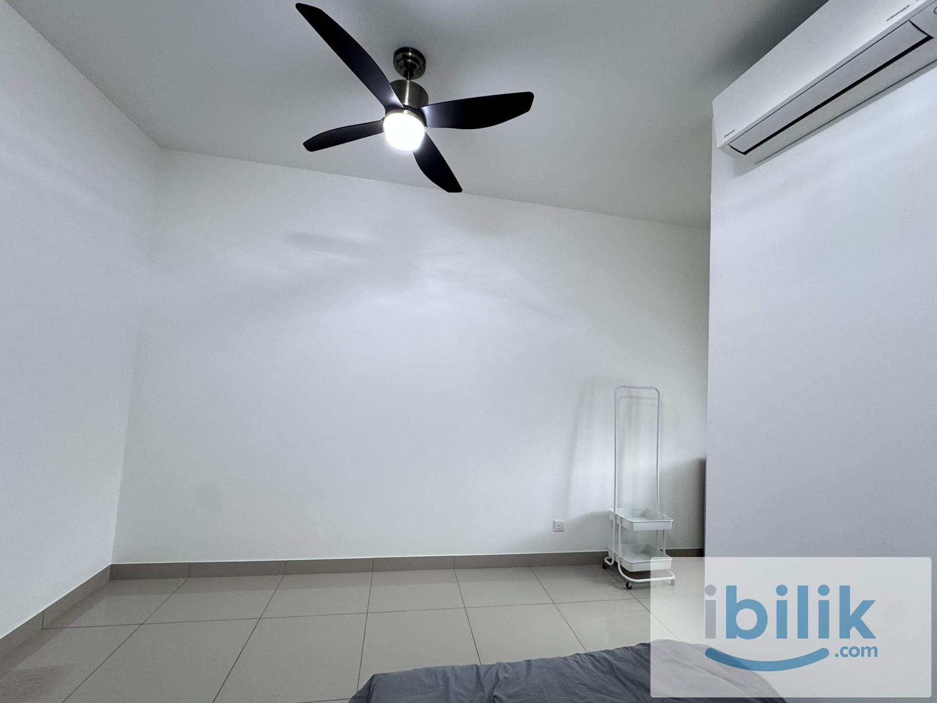 1st Floor Middle Room - Senadi Hill - Image 2