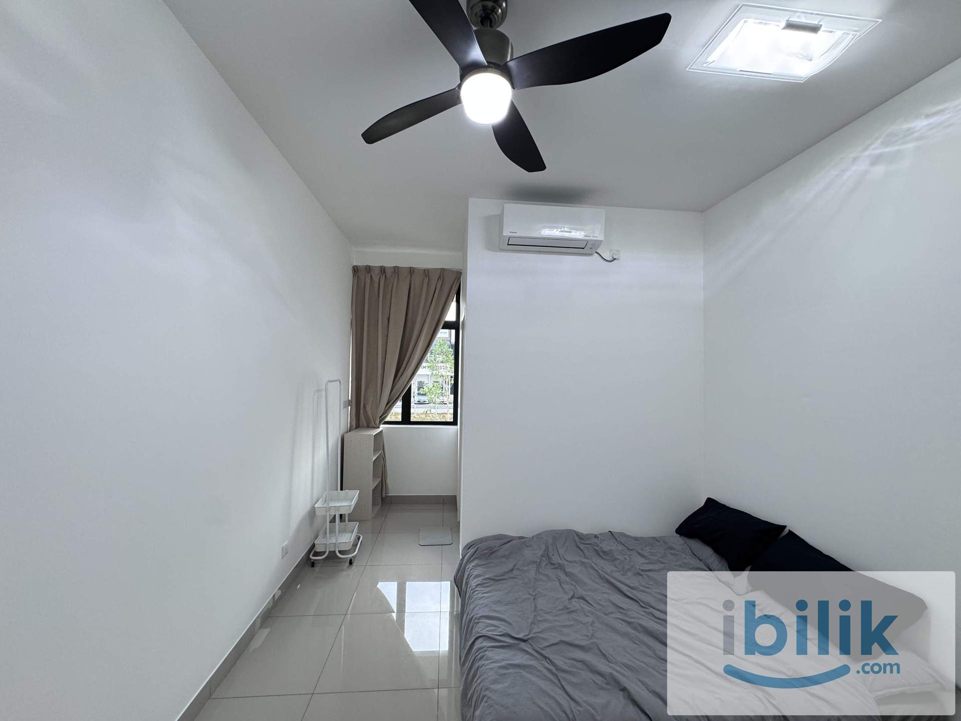 1st Floor Middle Room - Senadi Hill - Image 1