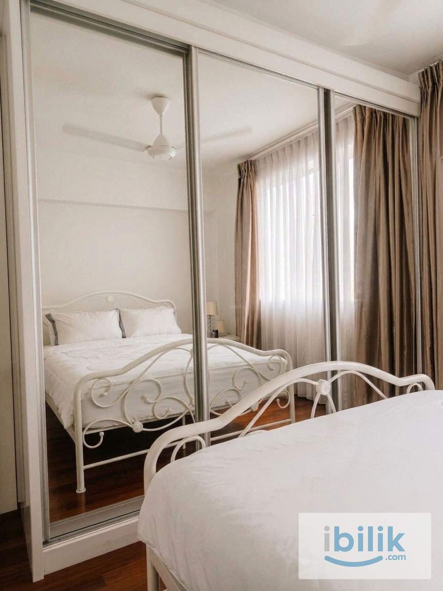 Master Bedroom - Image 2