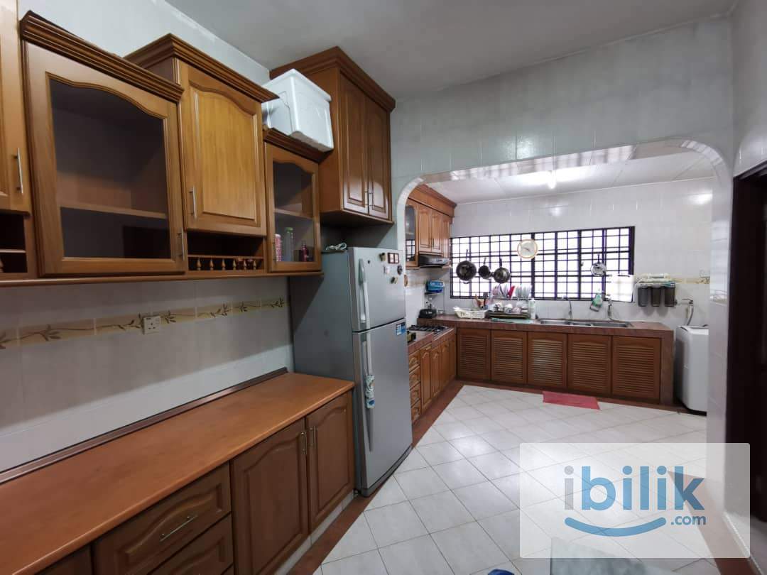 ✨[COZY SINGLE ROOM]✨ Attached linked bathroom! Super worth it! 😊Come see to Believe it!😊 - Image 3