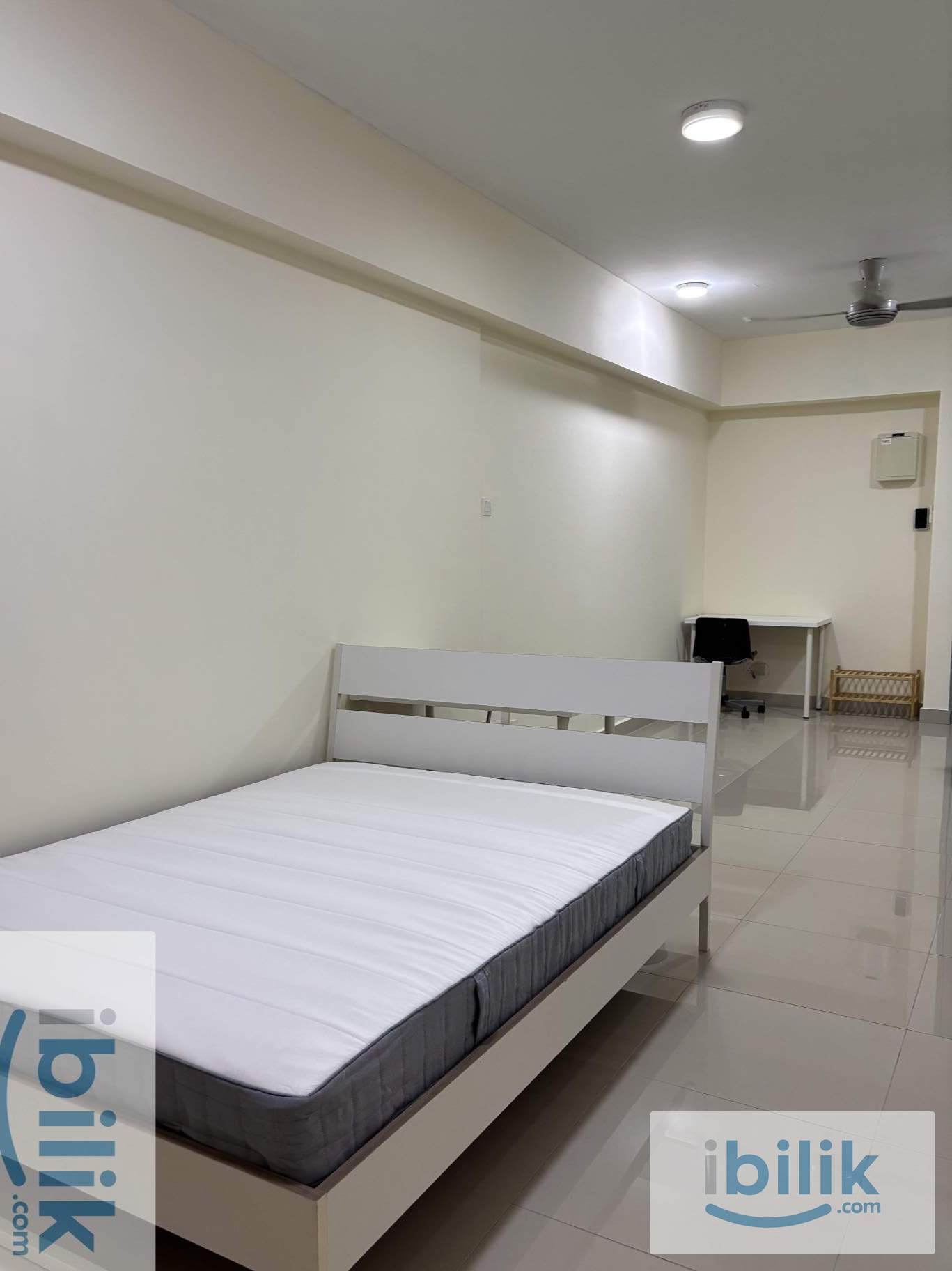 Cozy 452 sqft Service Apartment at Suria Jelutong for Rent - Image 4