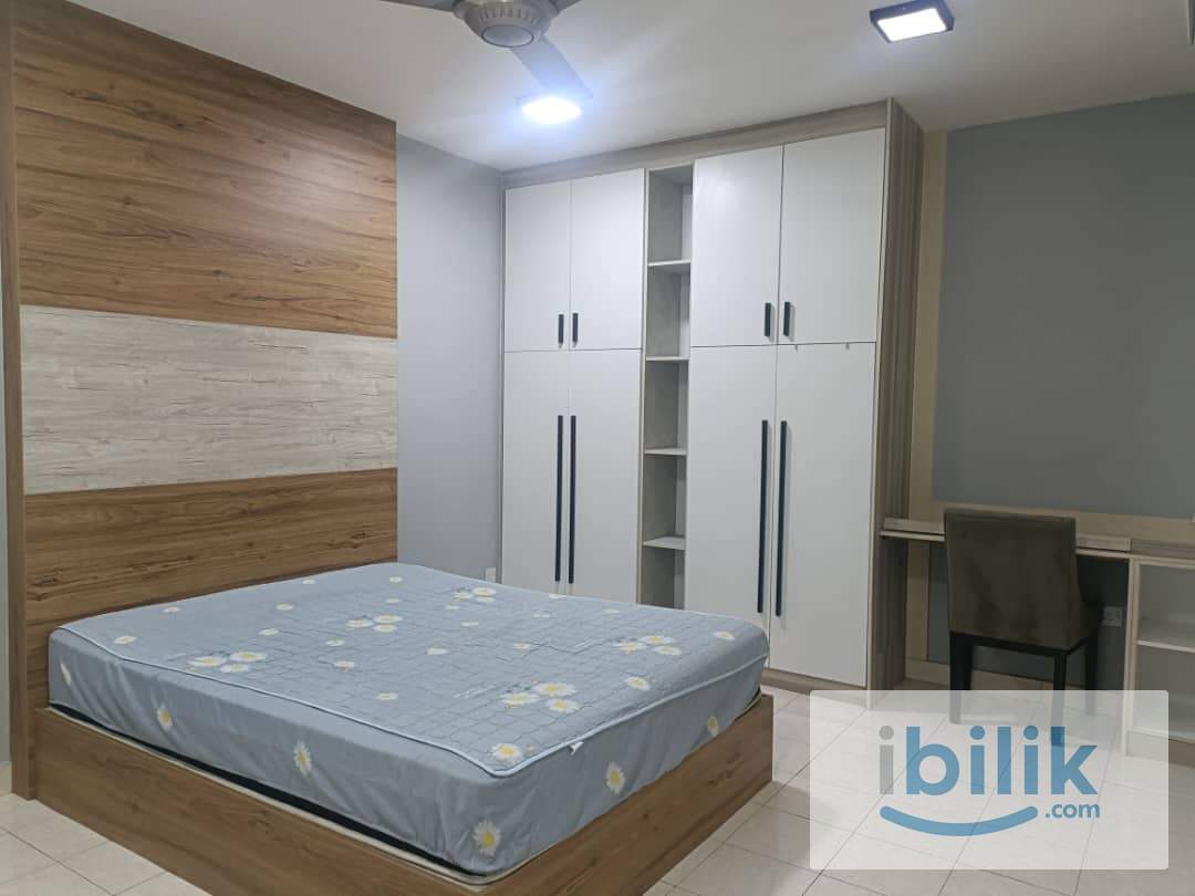 Middle Room - Image 4