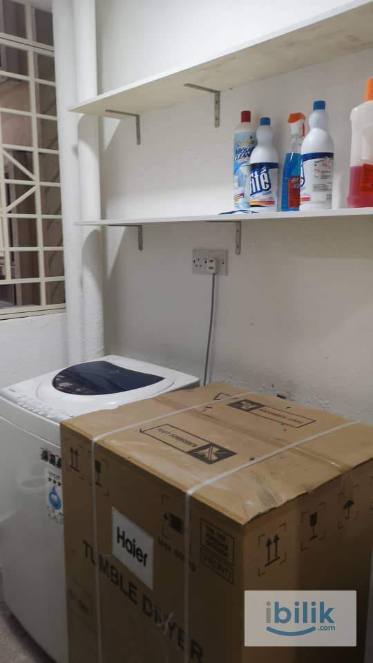 middle Room - Image 2