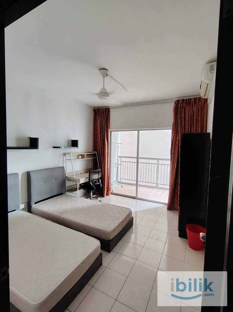 Medium Room - Image 1