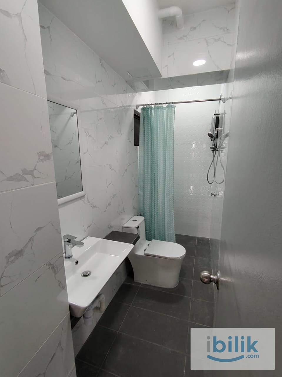 Whole unit | July Move-In | Sunway Lagoon View | 3R Fully Furnish | RM4600 - Image 2