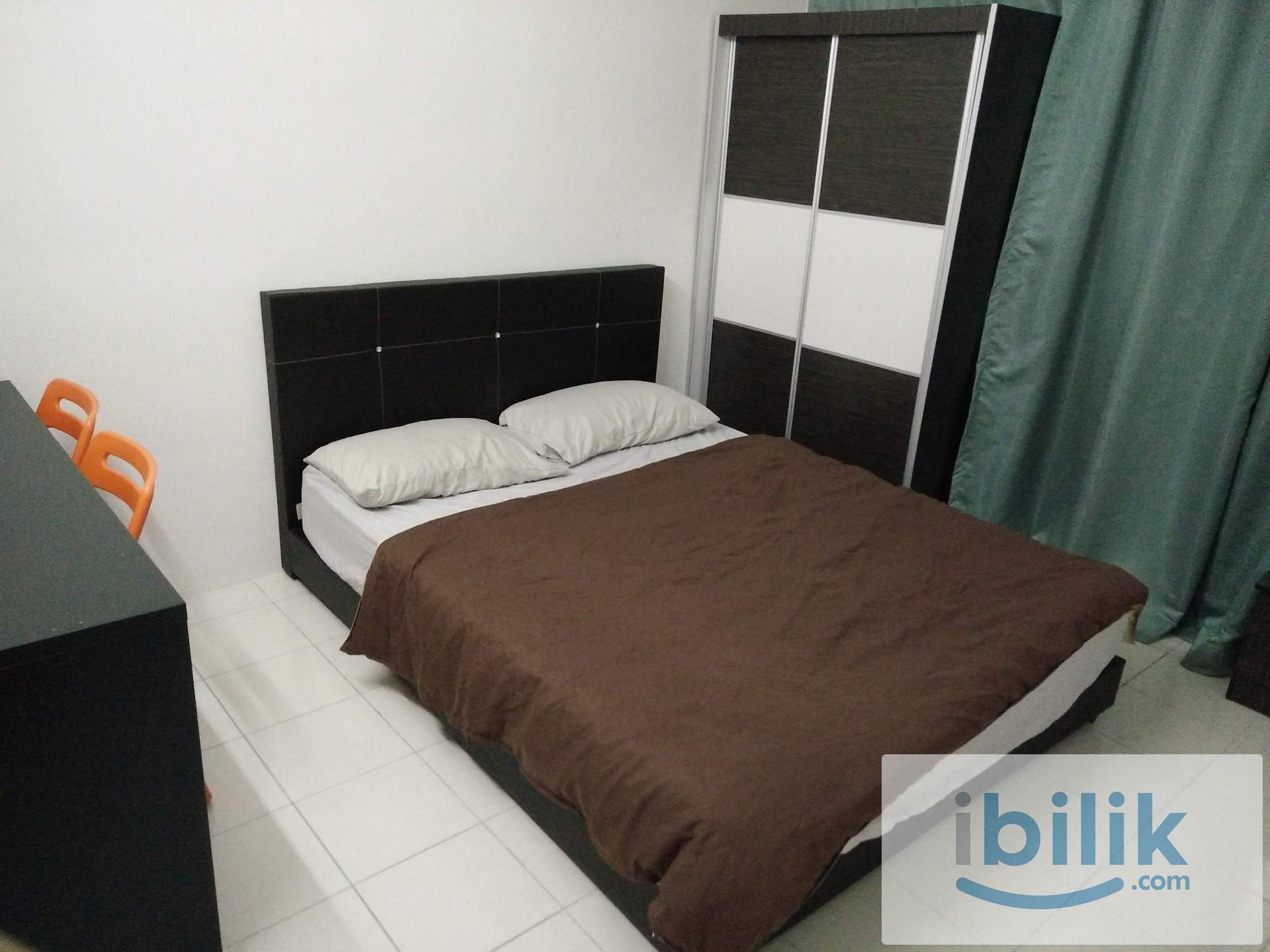 Studio unit - Image 1
