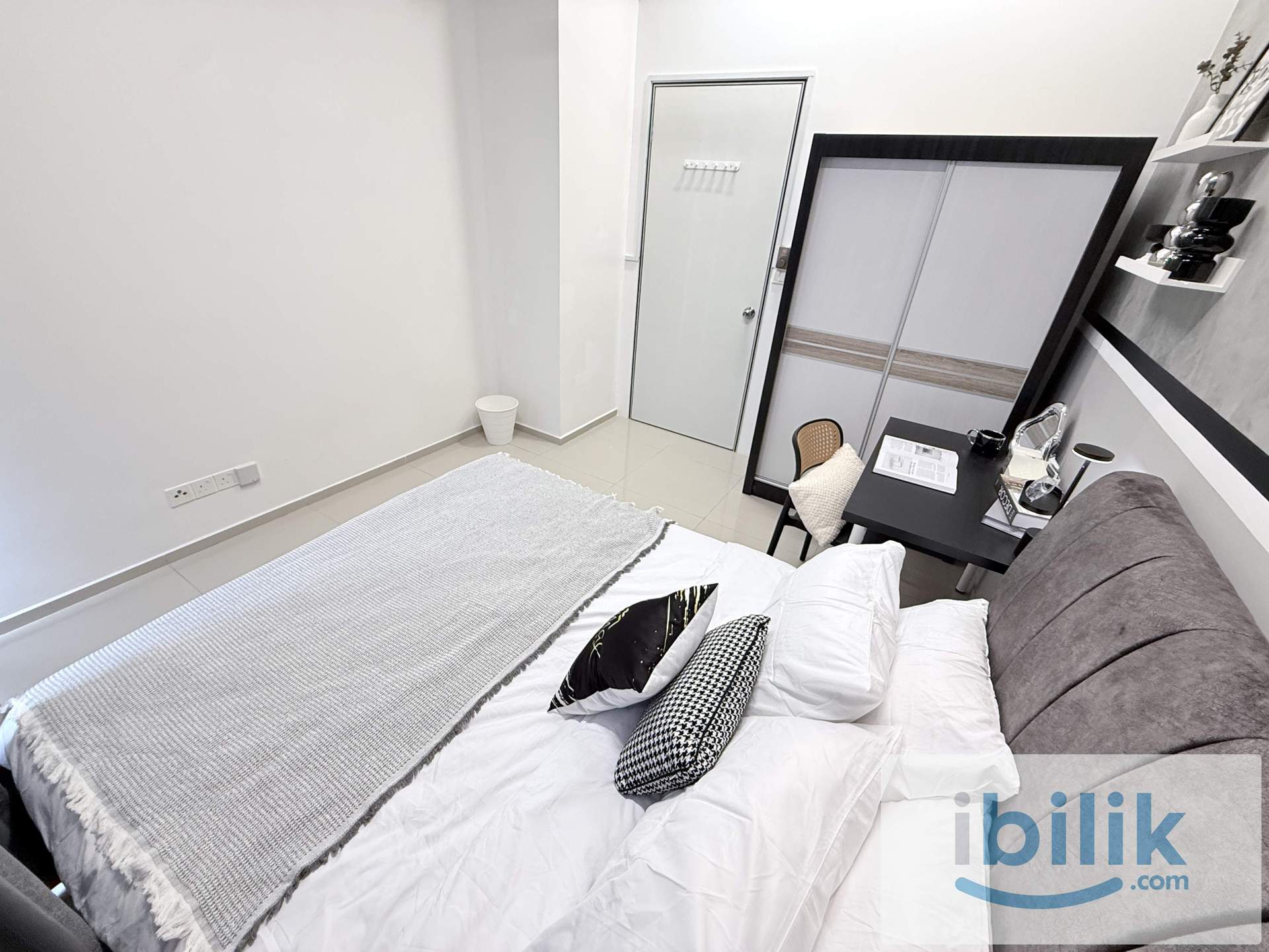 💎PREMIUM LUXURY ROOM IN GRAVIT8 KLANG!💎 QUEEN ROOM FOR MIX GENDER UNIT - Image 10