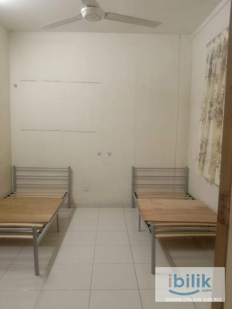MEDIUM ROOM - Image 1