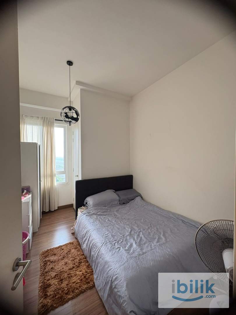 Well-Maintained Furnished Room @ Desa Green | Quiet, Clean & Comfortable Living - Image 1