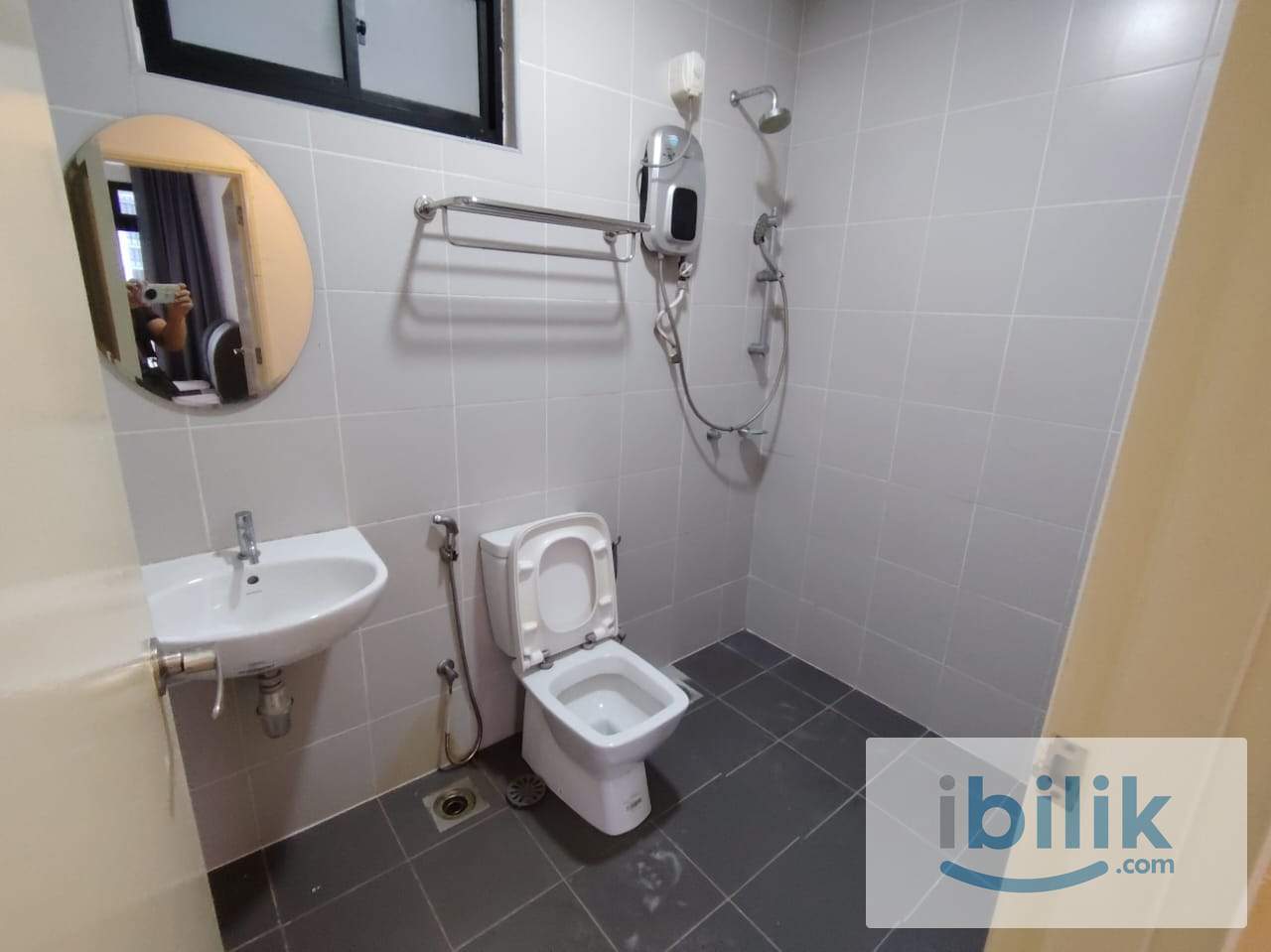 2 bedroom apartment  - Image 3