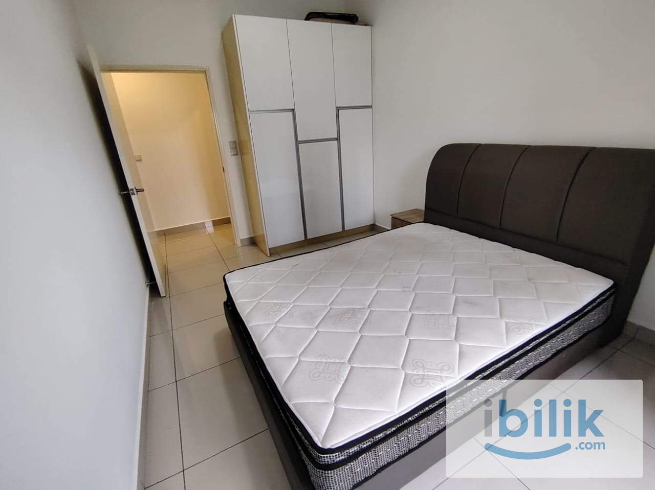 2 bedroom apartment  - Image 8