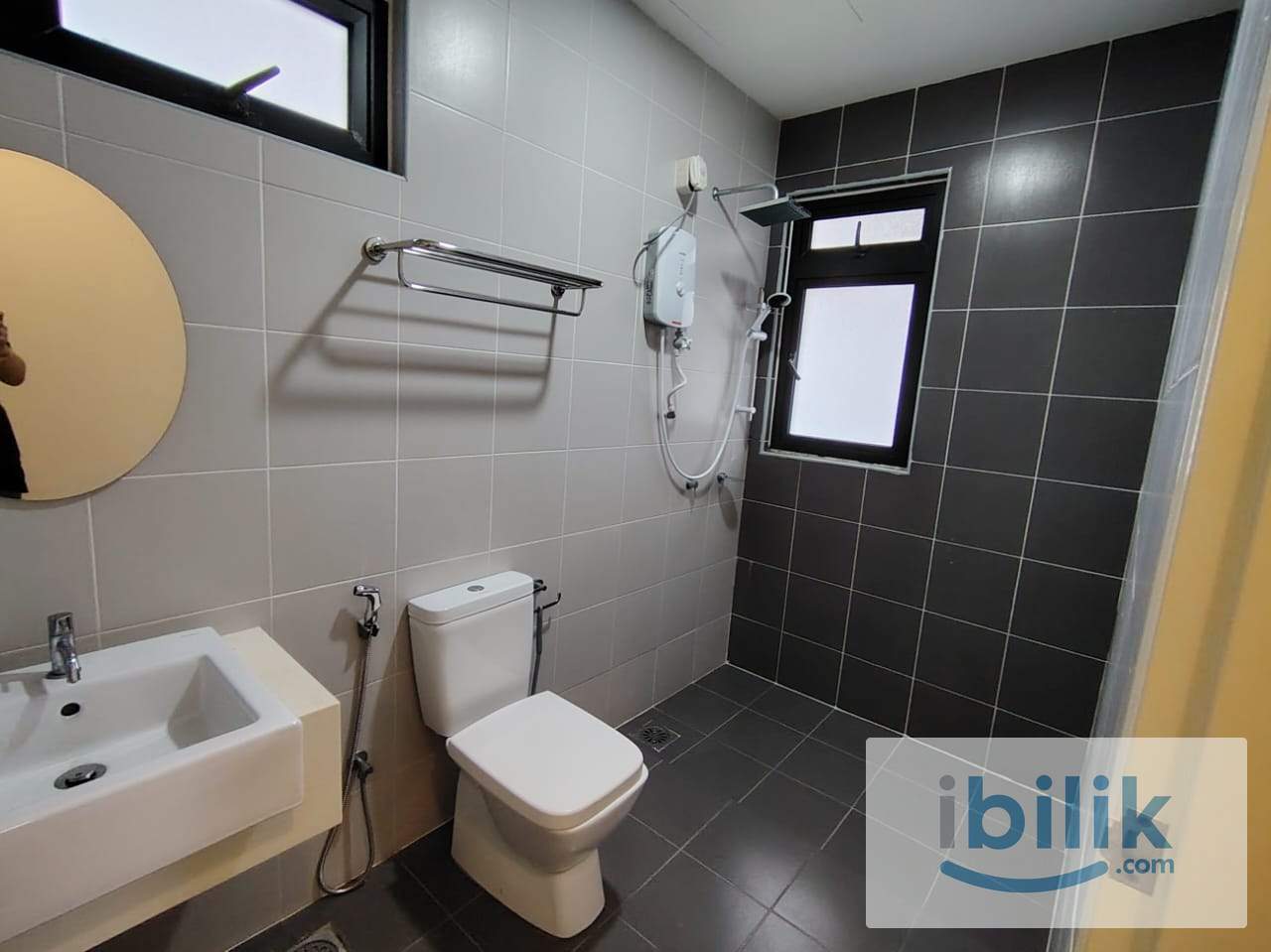 2 bedroom apartment  - Image 2