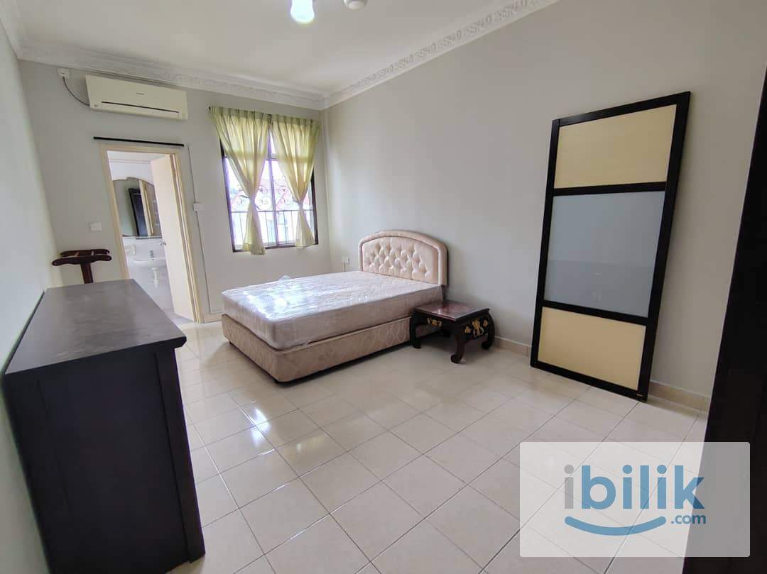 Room with toilet Idaman 6 gate and guarded security  - Image 6