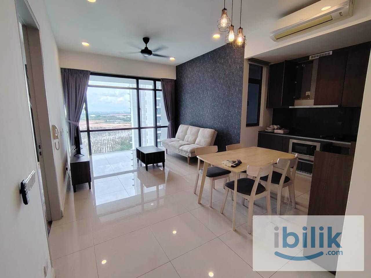 Grand Medini 2 bedroom 2 toilet furnish 2 parking lot nusajaya  - Image 1