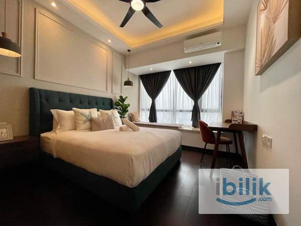 Beautiful Master Room in R&F Princess Cove  - Image 1
