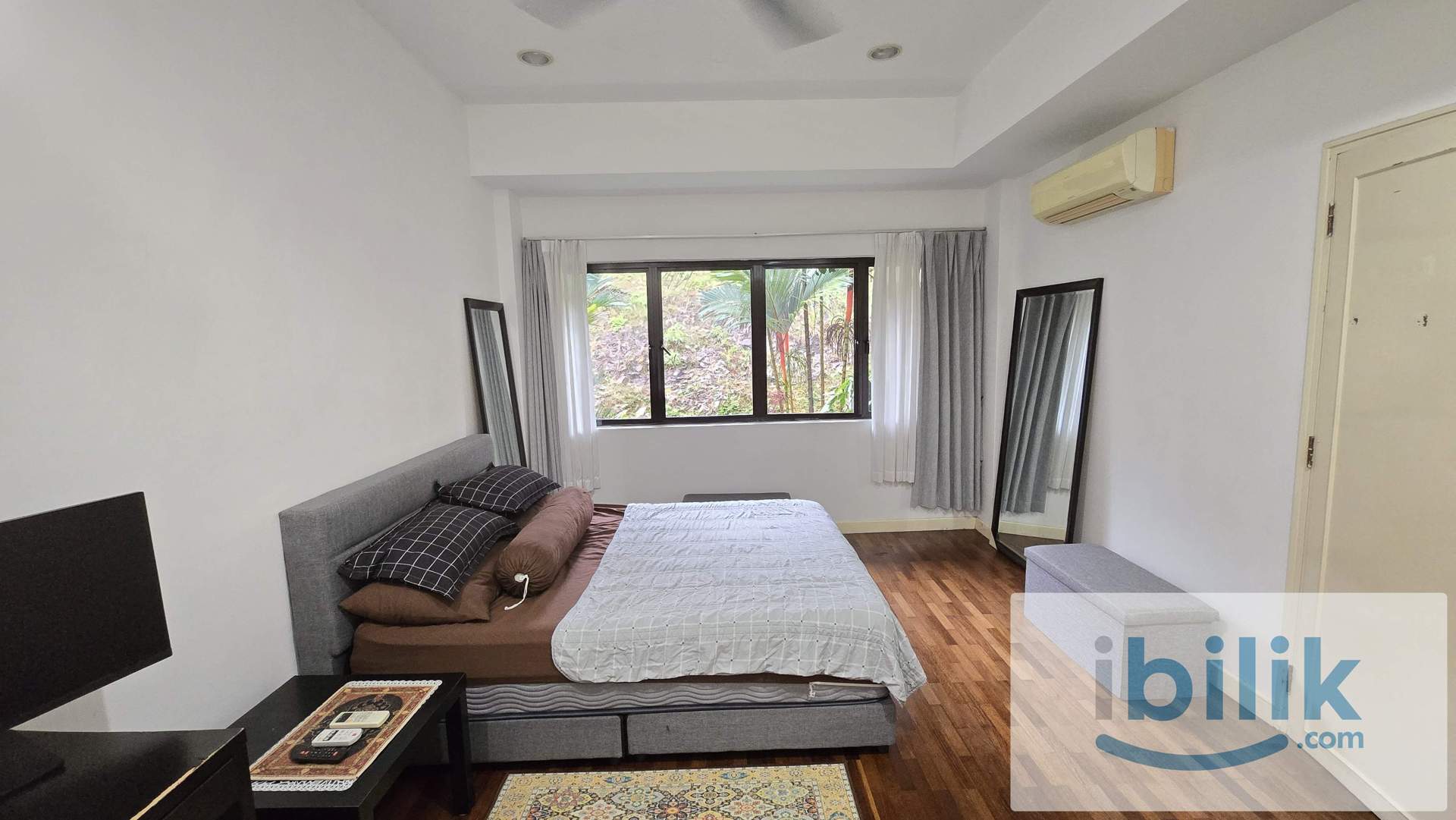 Spacious, Oversized Middle Room in Bangsar Puteri Condominium - Image 2