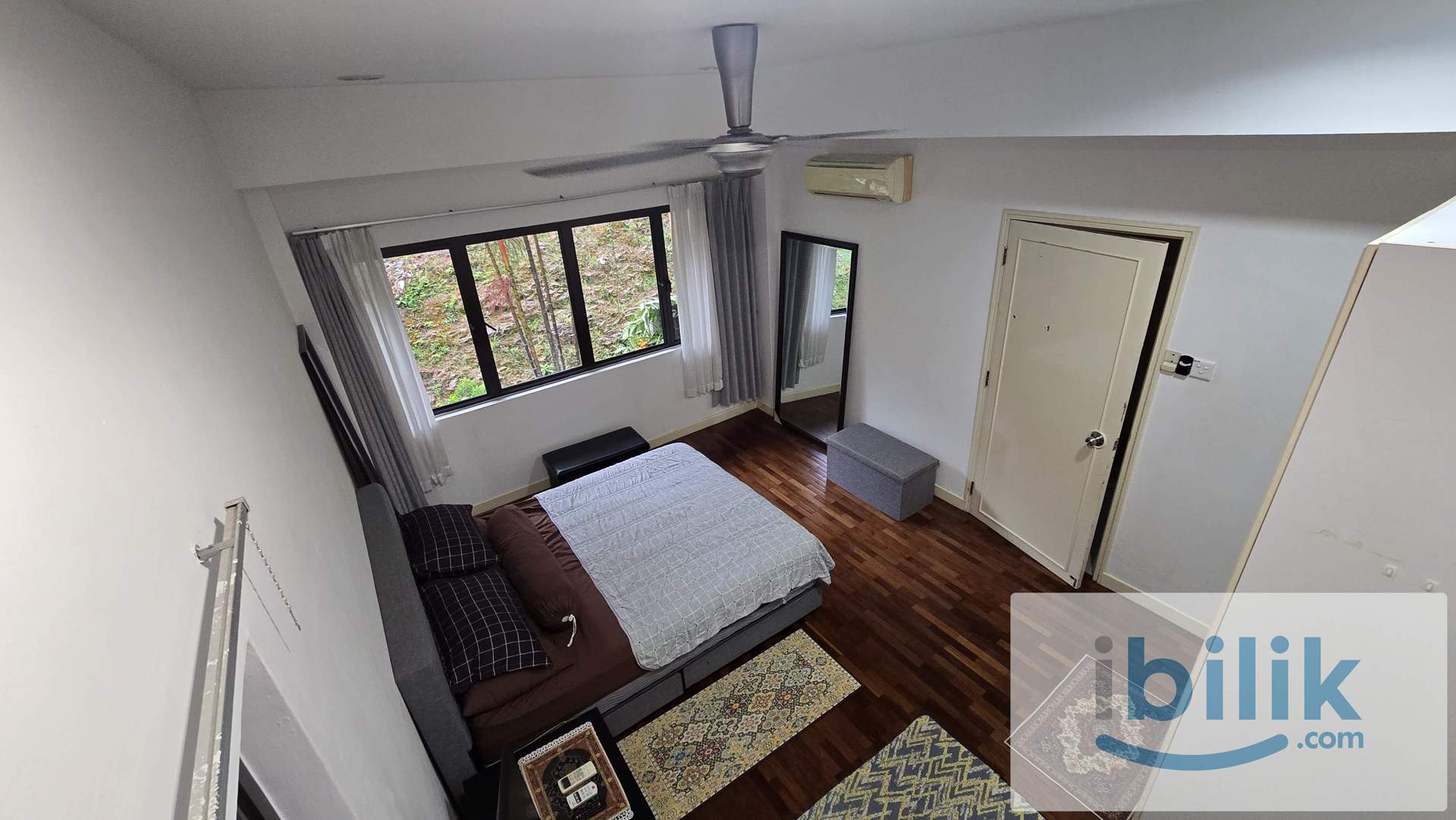 Spacious, Oversized Middle Room in Bangsar Puteri Condominium - Image 5