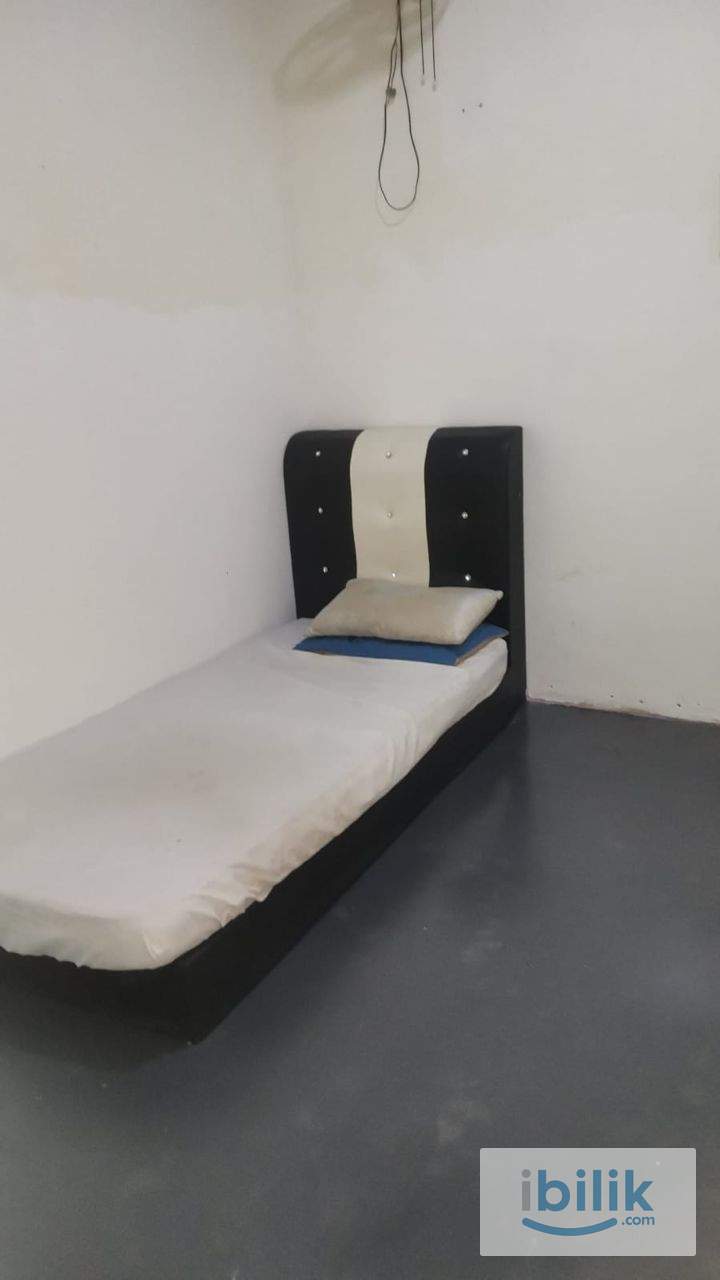 Single Room at Bukit Rahman Putra, Beside SB MALL Sungai Buloh with Utility Internet RM 420 - Image 6