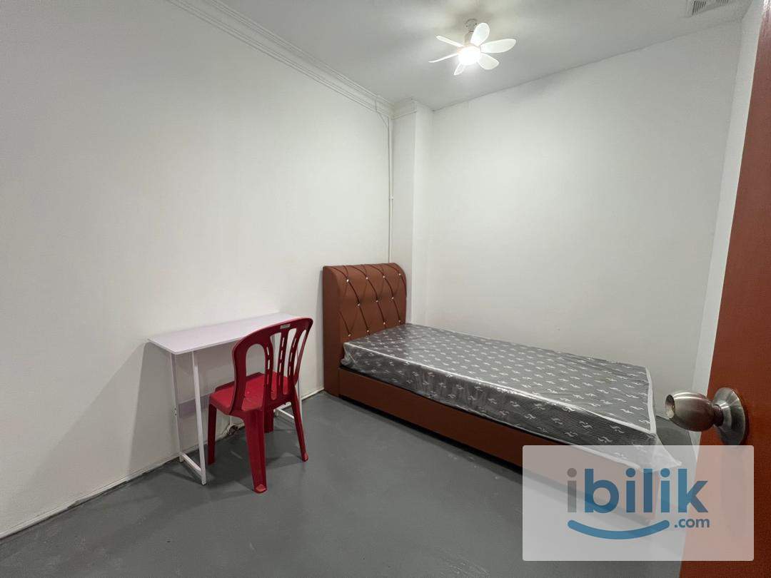 Single Room at Bukit Rahman Putra, Beside SB MALL Sungai Buloh with Utility Internet RM 420 - Image 5
