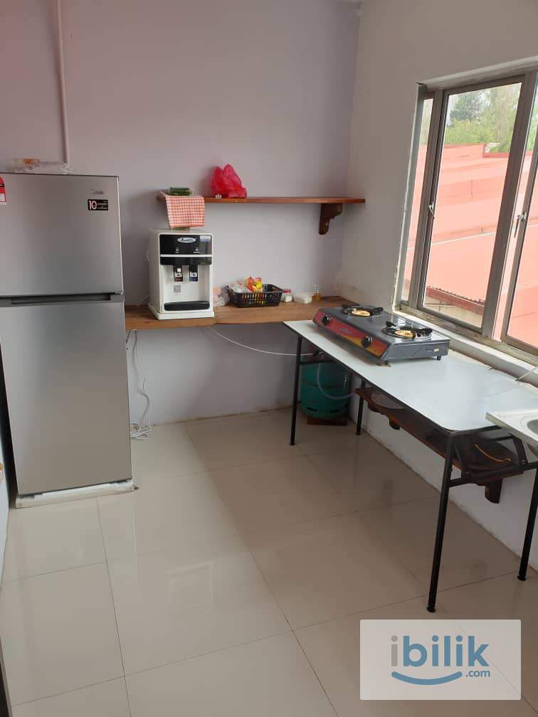 Single Room at Bukit Rahman Putra, Beside SB MALL Sungai Buloh with Utility Internet RM 420 - Image 2