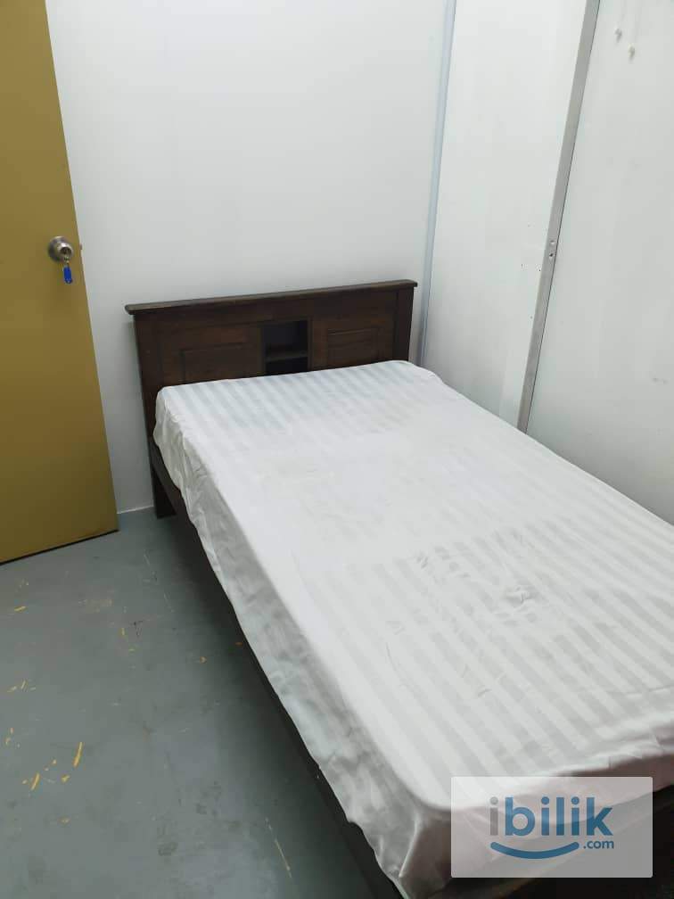 Single Room at Bukit Rahman Putra, Beside SB MALL Sungai Buloh with Utility Internet RM 420 - Image 1