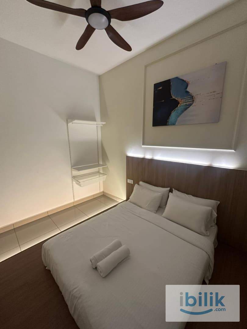 Fully furnished Middle Bedroom with Non-sharing Bathroom at Amber Cove Premier Suite, Melaka Tengah, Melaka - Image 2
