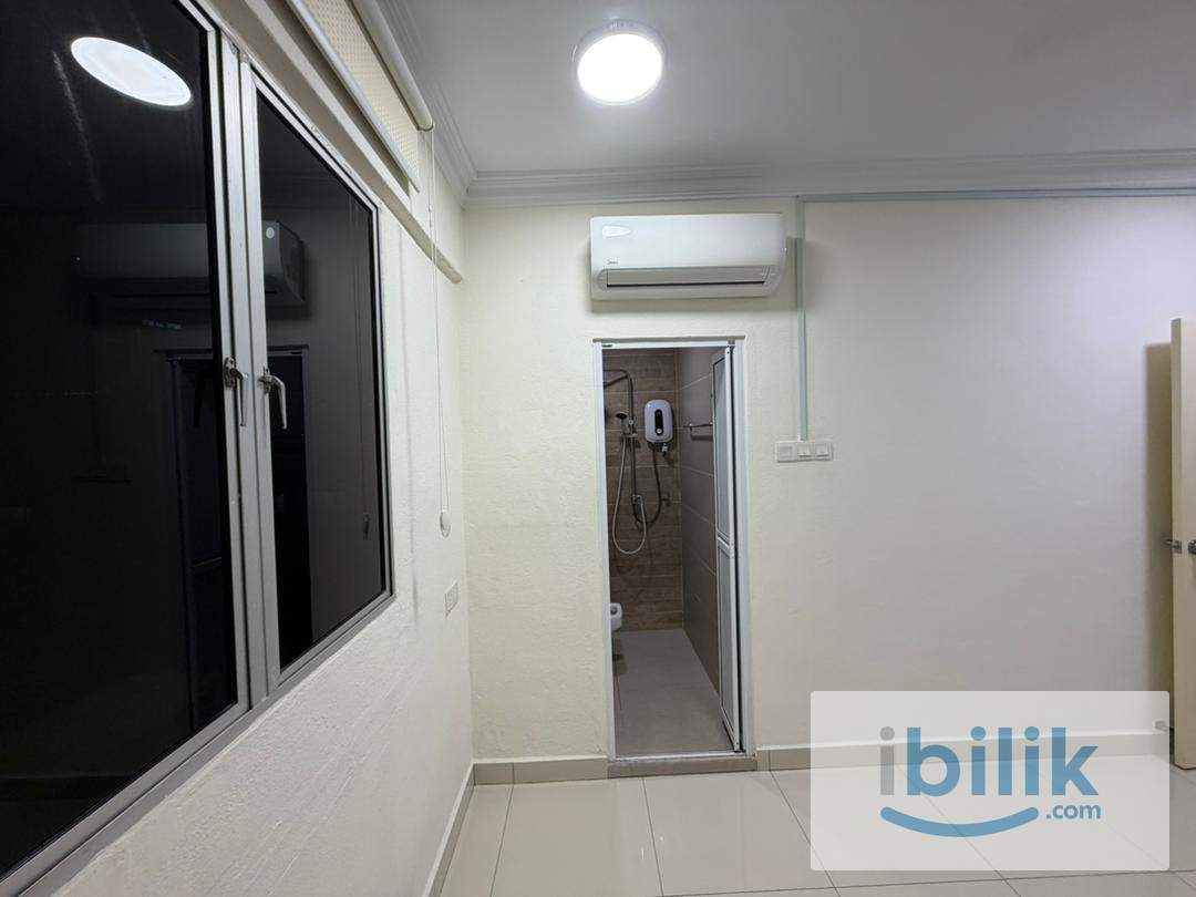 Taman Seri Sari Master Bedroom For Rent ! - Image 4