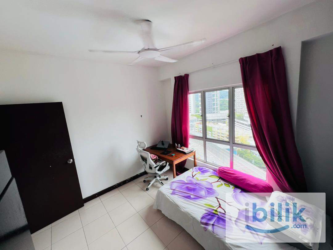 Big Middle Room at Metropolitan Square Condo, Damansara Perdaana - Image 4
