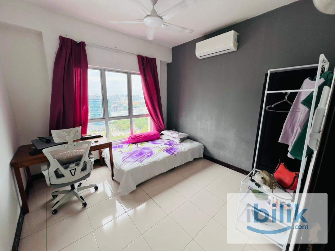 Big Middle Room at Metropolitan Square Condo, Damansara Perdaana - Image 3