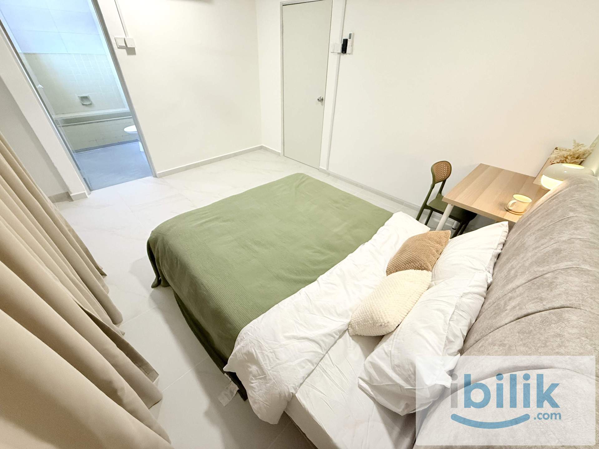 🏡 NEWLY FURNISHED MASTER ROOM WITH IMMEDIATE MOVE IN TO STAY 😍 MIX GENDER UNIT 🛏️ - Image 7