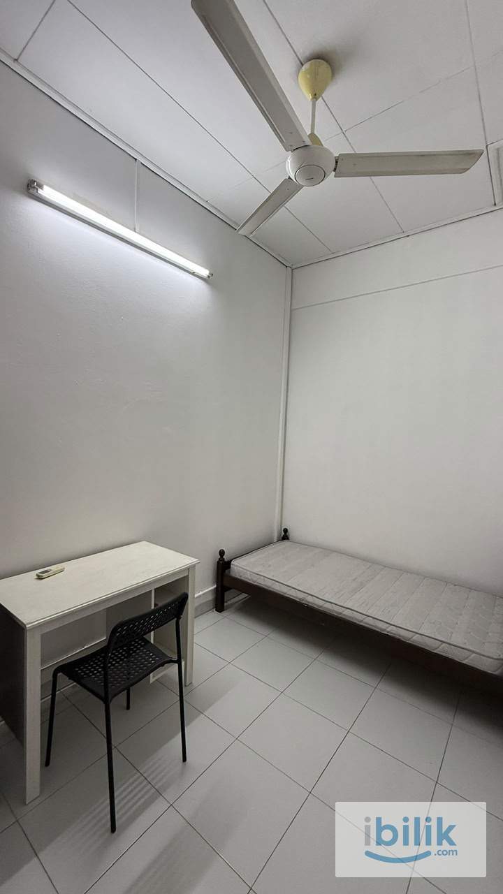 PJS 7 Landed House! ~5mins Walking distance to Taylor University Single Room with Aircond Rent - Image 2