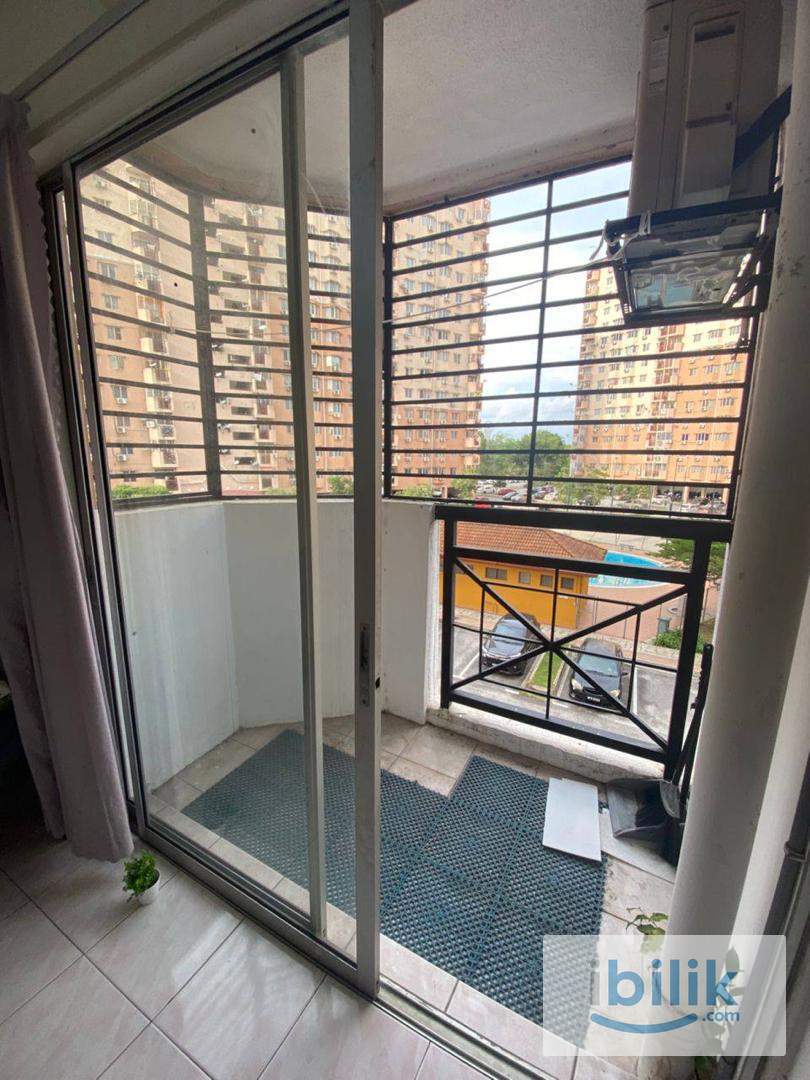 🏙️ Prime Area Room | Near University & Mall - Image 6