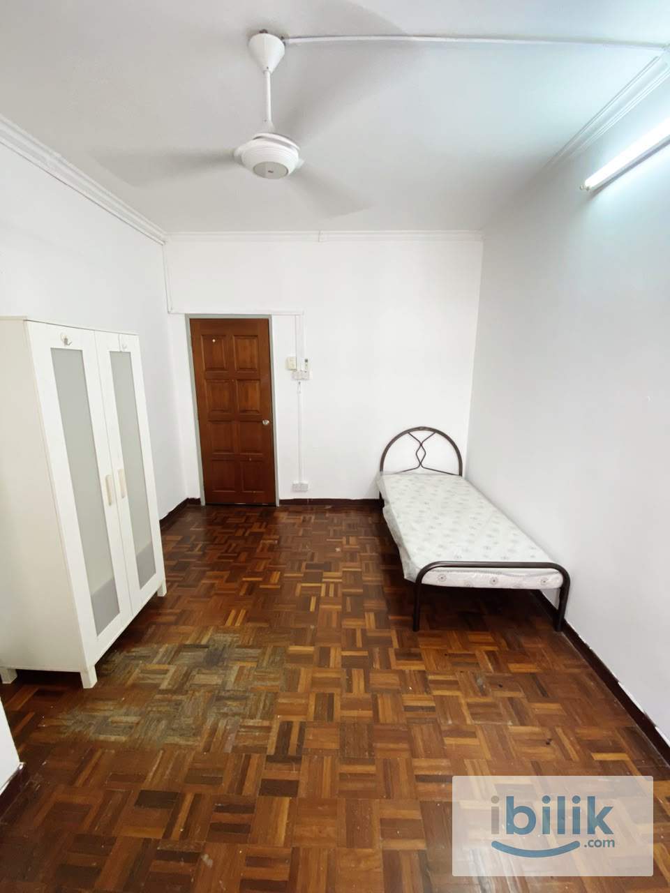 📍Fully Furnished room with wardrobe @ Bandar Utama - Image 1