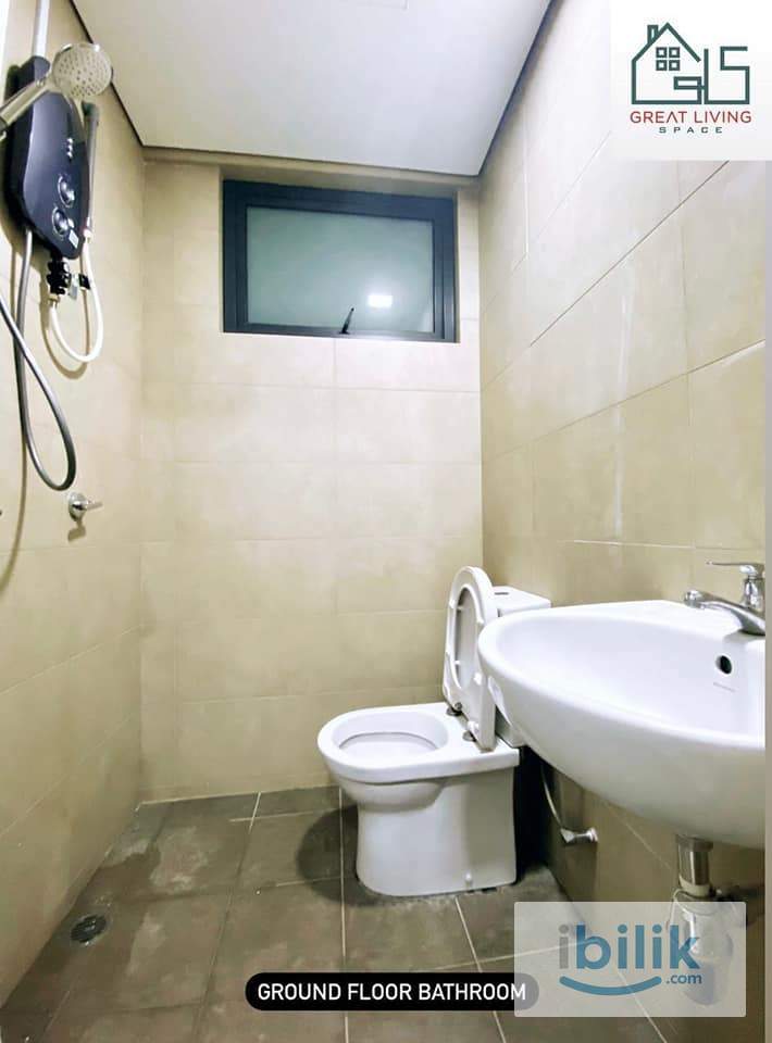 🚆 2–3 mins Walk to SS18 LRT 🔥 Near Sunway Pyramid 🛍️ & University 🎓 | 🏡 Furnished Room For Rent - Image 4