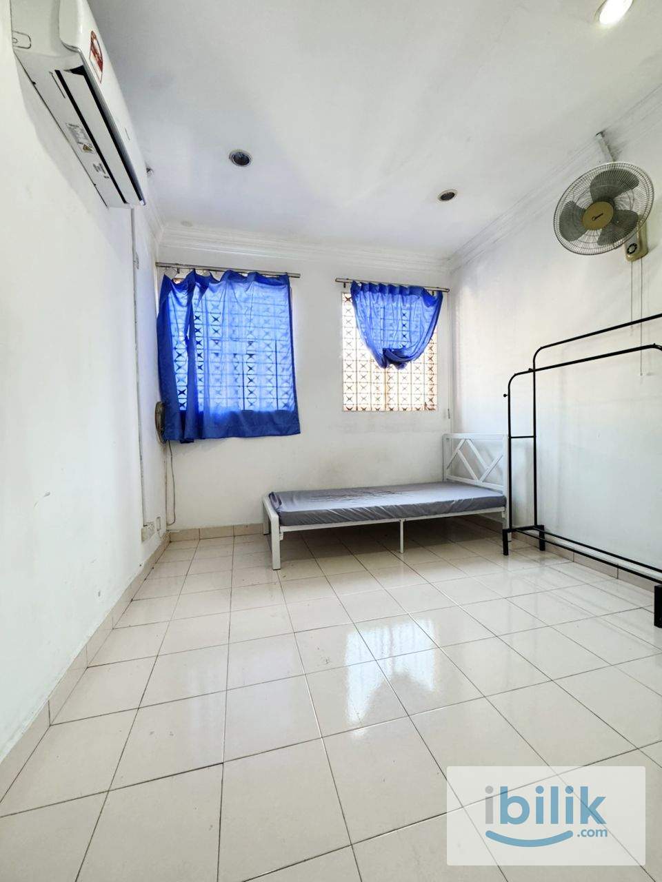 Kepong Fadason middle room for rent - Image 1