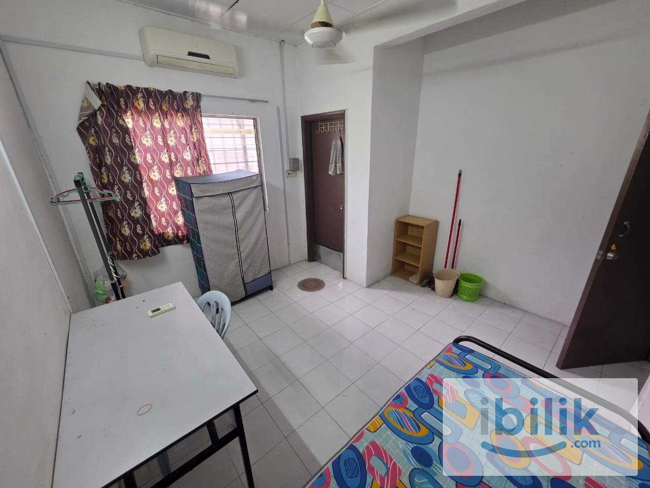 🔥 Single Bed Room @ Bukit Rimau 🚗 3–5 mins to AEON & Lotus’s 🛒 | ❄️ Aircond + Window + Free WiFi 🛜 - Image 2