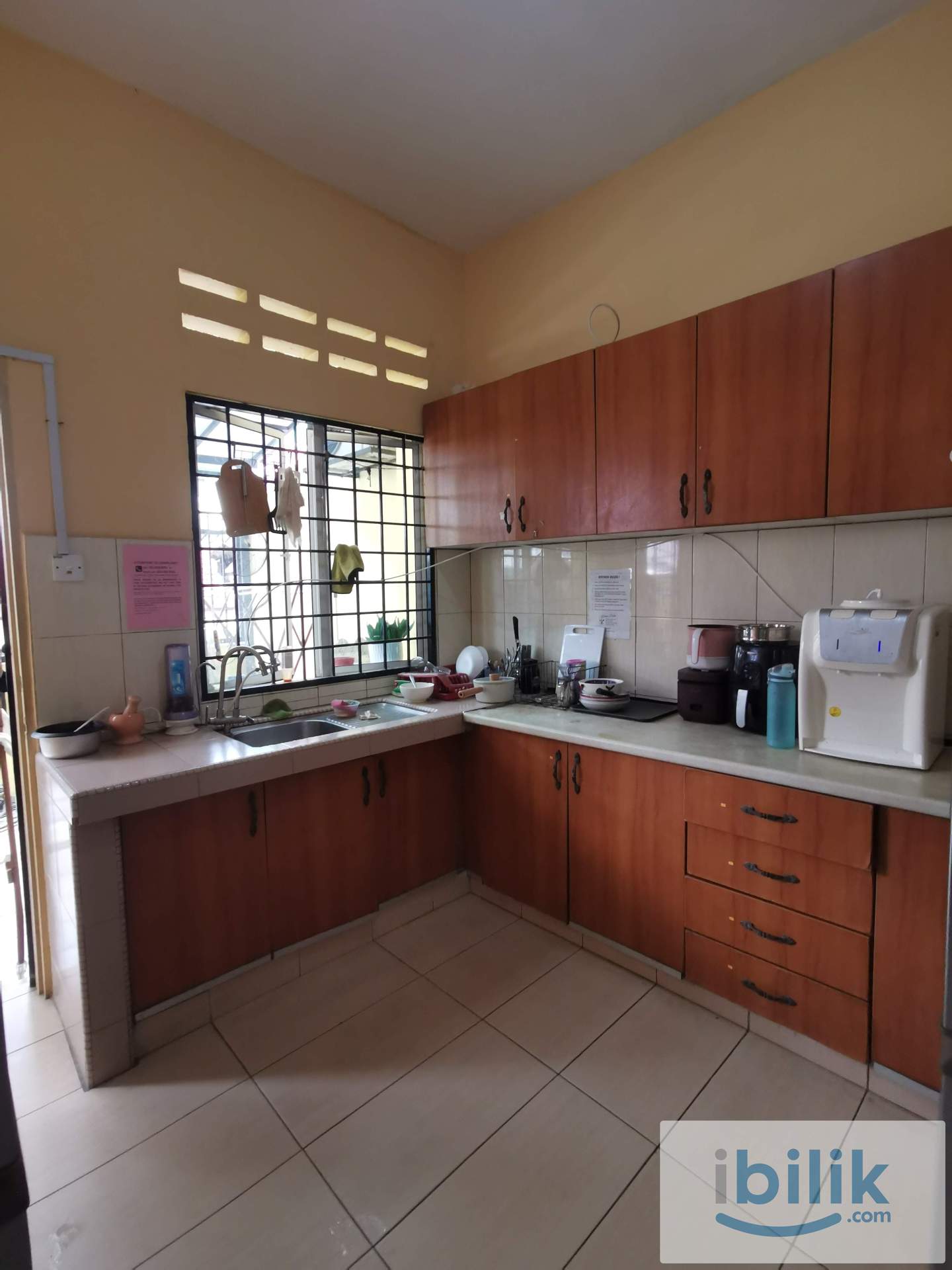 🏡 Single Room Furnished Terrace House @ Taman Bukit Desa, KL - Image 3