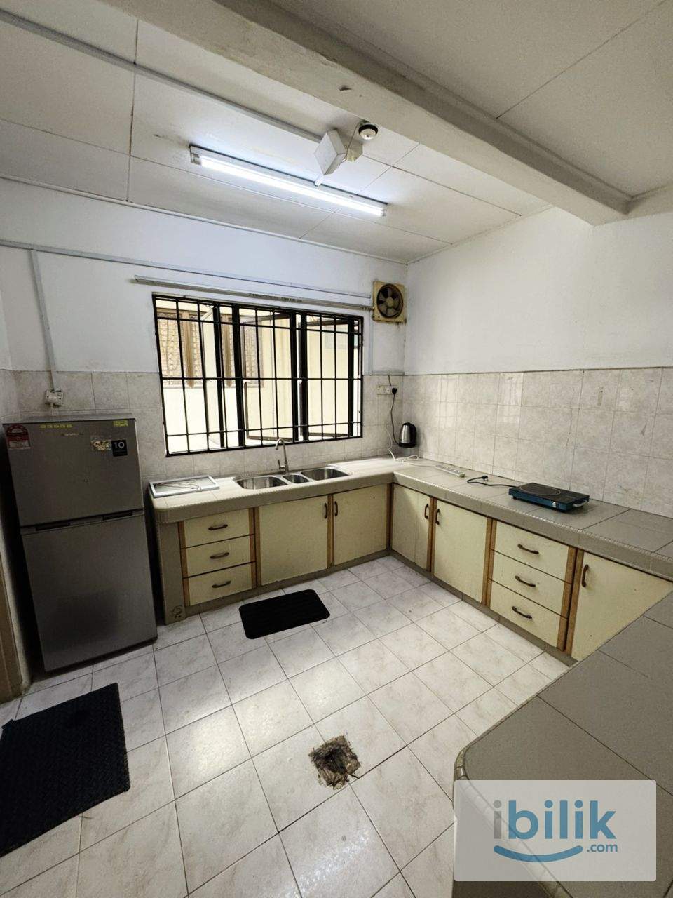 📍Fully Furnished room with wardrobe @ Bandar Utama - Image 4