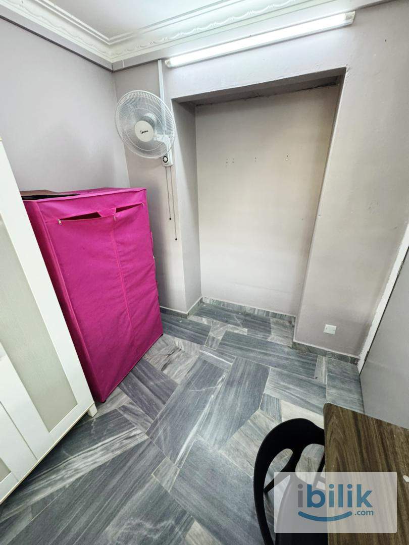 Landed Property @ Bandar Utama Room FOR RENT! - Image 4
