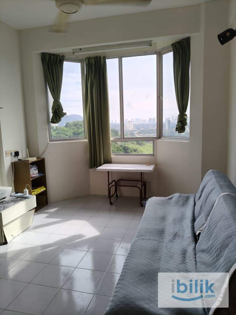 Fully furnished Middle / Single Room at Kingfisher Series, Greenlane (Female only) - Image 4