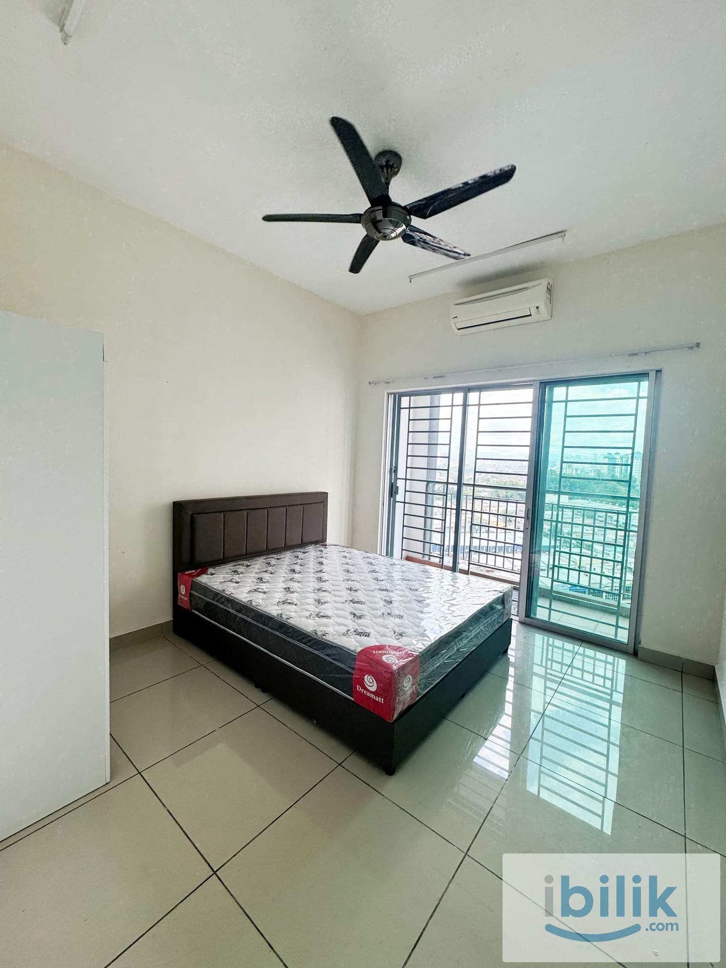 Medium Room Fully Furnished Chinese Only - Image 1