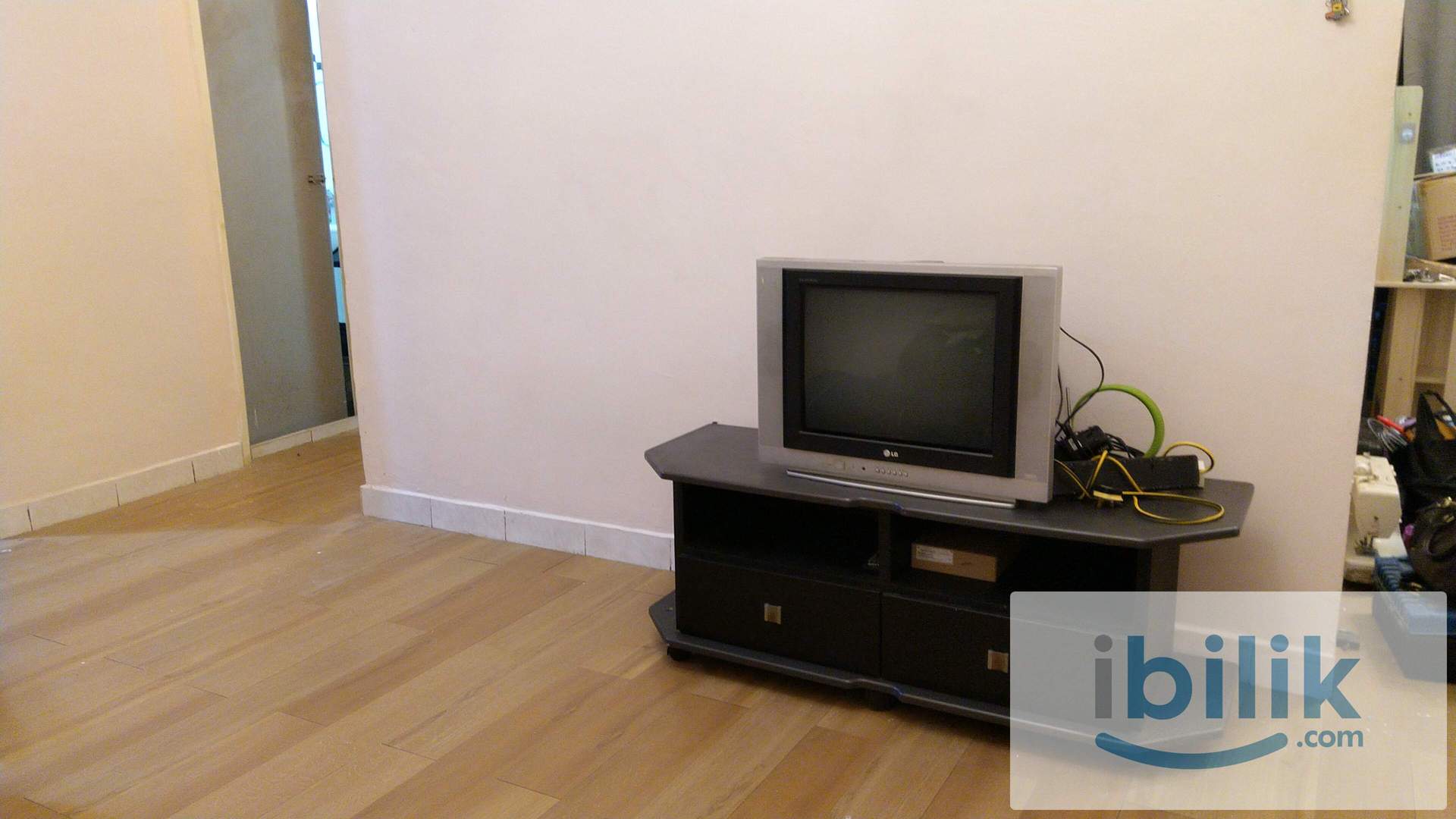 Master and medium room to let Apt Lotus Puchong Prima - Image 7