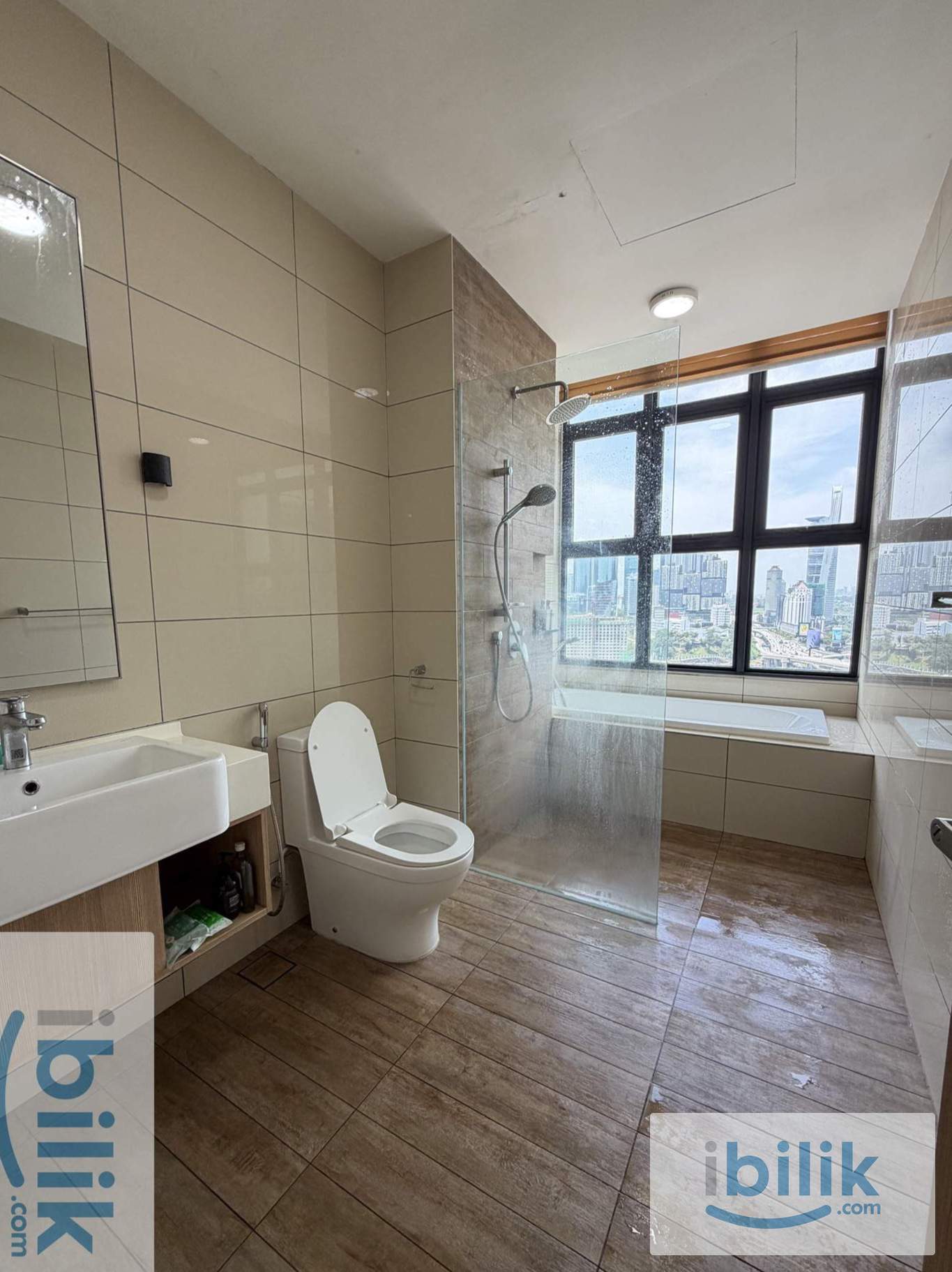 Comfy Apartment in Mid Valley Megamall & KLCC - Image 4